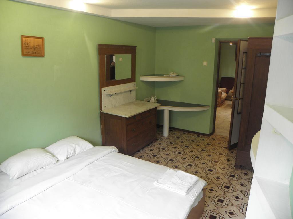Apartament Erfolg 6 Daugavpils Buitenkant foto